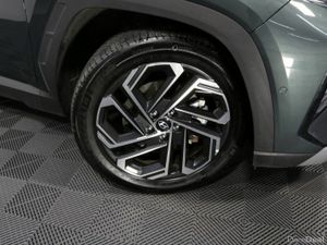 Hyundai Tucson PHEV PLATINUM 1.6L PETROL AUTOMATIC - Image 4