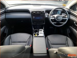 Hyundai Tucson Executive Plus PHEV **TINY MILEAGE - Image 4