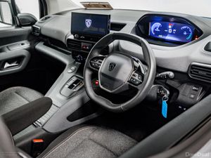 Peugeot Rifter E-Allure 50kWh Auto 136HP - 7 Seats - Image 2
