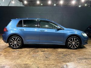 Volkswagen Golf 1.4 TSI HIGHLINE CONNECT - FACTORY - Image 3