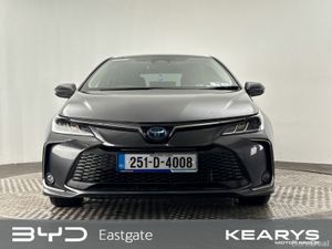 Toyota Corolla 1.8 Hybrid Luna Saloon Sport - Image 2