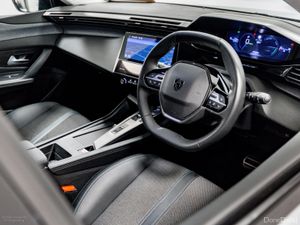 Peugeot 308 E-Allure 54kWh Auto 156HP - Image 2