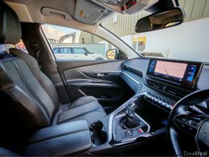 PEUGEOT 5008 ALLURE PREMIUM 130BHP 5DR - Image 4
