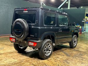 Suzuki Jimny 4WD XC - FACTORY ALLOYS - CRUISE CONT - Image 4