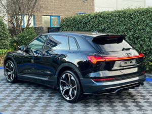 Audi e-tron 50 QUATTRO RS-PERFORMANCE // BLACK STY - Image 4
