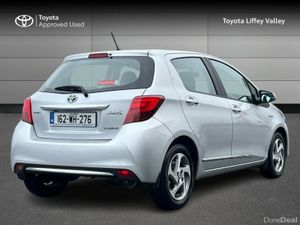Toyota Yaris HYBRID LUXURY MC 4DR AUTO - Image 2