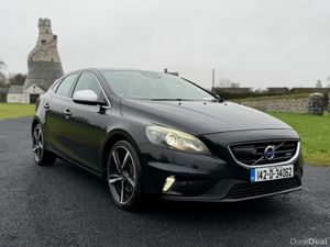 2014 Volvo V40 T5 (245hp) R-Design Geartronic - Image 3