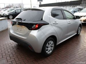 1.0 X-EDITION 5DR  HATCHBACK AUTOMATIC// - Image 4