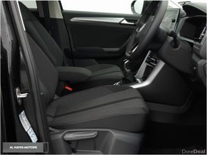 Volkswagen T-Roc **ONLY 68 KMS**LOADED WITH EXTRAS - Image 4