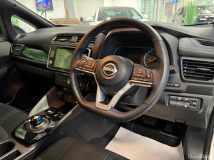 Nissan Leaf Leaf SV Premium 40 kWh - Image 3