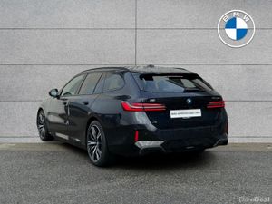 BMW i5 eDrive40 M Sport Pro Touring - Image 3