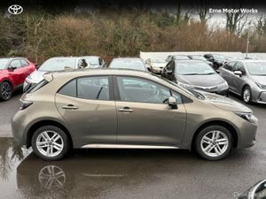 Toyota Corolla LUNA H/B Hybrid - Image 2