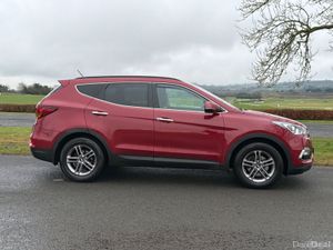 Hyundai Santa Fe 2017 4WD Low Mileage - Image 3