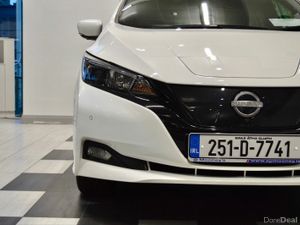 Nissan Leaf Leaf SV Premium 40 kWh - Image 3