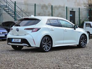 2018 Toyota Corolla Sport Hybrid Automatic - Image 4