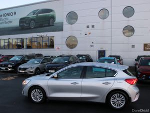 Ford Focus 2020 - Image 2