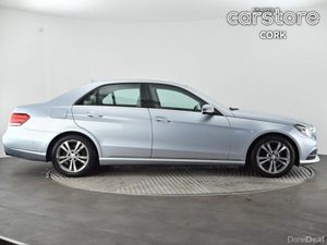 Mercedes-Benz E-Class E 200 BLUETEC CLASSIC A/T - Image 2