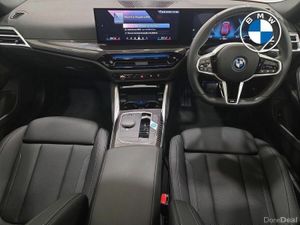 BMW i4 eDrive35 M Sport - Image 4