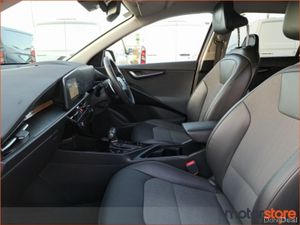 Kia Niro PHEV K3 LIKE NEW CONDITION - Image 3