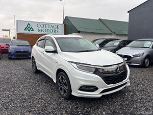 Honda Vezel 1.5 Auto Hybrid*TAN TRIM* - Image 2
