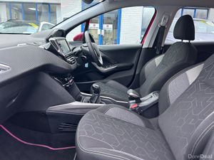 2018 PEUGEOT 2008 1.2 PURETEC VERY LOW KMS - Image 4