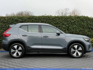 Volvo XC40 CORE T4 1.5 HYBRID // FULL SERVICE HIST - Image 2