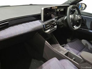 Renault 4 techno 52kWh 150hp - Image 4