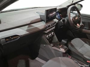 Dacia Jogger HEV 145 Extreme Auto - Image 4