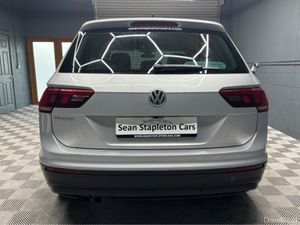 Volkswagen Tiguan CL 2.0 TDI MANUAL 6SPEED FWD 150 - Image 3