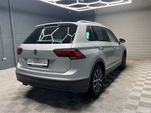 Volkswagen Tiguan CL 2.0 TDI MANUAL 6SPEED FWD 150 - Image 4