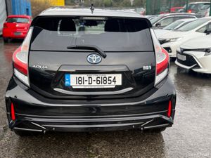 2018 Toyota Aqua Hybrid Auto/G Sports  Leather - Image 4