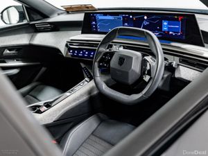 Peugeot 3008 Allure 1.2 Hybrid Auto 145HP - Image 2