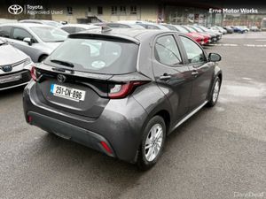 Toyota Yaris YARIS 1.5 LUNA - Image 2