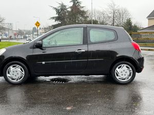 Renault Clio 2010 1.1 petrol with new NCT - Image 4