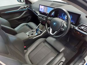 2022 BMW i4 40 SPORT (LASER LIGHTS RARE ) - Image 4