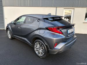 231 Toyota CH-R Hybrid SOL Auto - Image 3