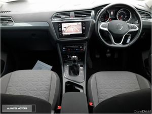 Volkswagen Tiguan **1 OWNER**2.0 TDI LIFE MODEL - Image 2
