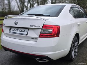 2017 Skoda Octavia RS 2.0 TDI 184 HP - Image 4