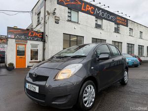 Toyota Yaris 2010 - Image 2