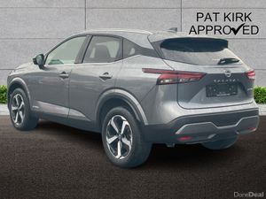 Nissan Qashqai Hatchback N-Connecta - Image 2