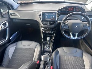 2019 PEUGEOT 2008 1.2 PETROL AUTO PAN ROOF - Image 2