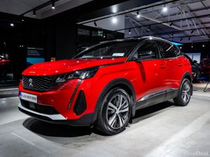 2023 Peugeot 3008 Allure 1.5 BlueHDi 130bhp Auto - Image 4