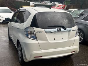 2013 Honda Fit Hybrid Automatic - Image 3