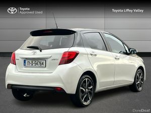 Toyota Yaris 1.33 VVT-I DESIGN 99BHP 5 5DR - Image 2