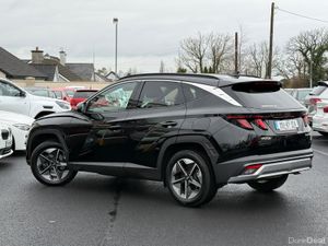 251 HYUNDAI TUCSON EXECUTIVE 1.6 - Image 3