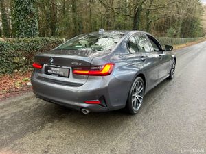 192 BMW 318D AUTO IN MINERAL GREY - Image 2