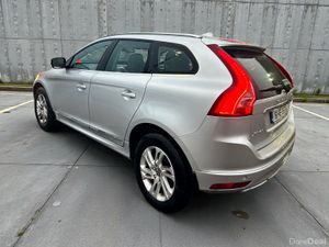 2016 Volvo XC60 D4 (190hp) Automatic  SE LUX Leath - Image 4