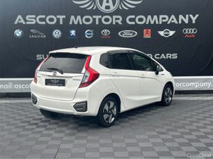 Honda Fit Hybrid - Image 4