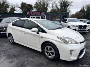141 Toyota Prius Half Leather - Image 2