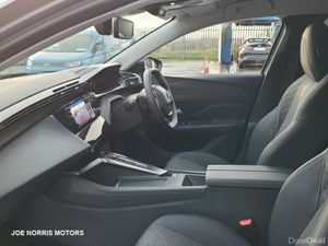 Peugeot 408 ALLURE 1.2 130 AUTOMATIC 6 4 M - Image 4